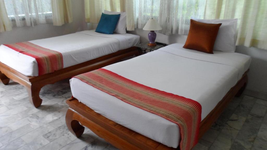 The Red Hibicus Guest House Čiang Mai Pokoj fotografie